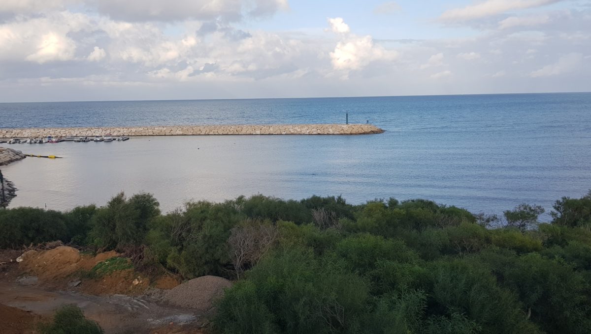 pied dans l'eau à gammarth