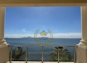 trés belle terrasse vue sur mer