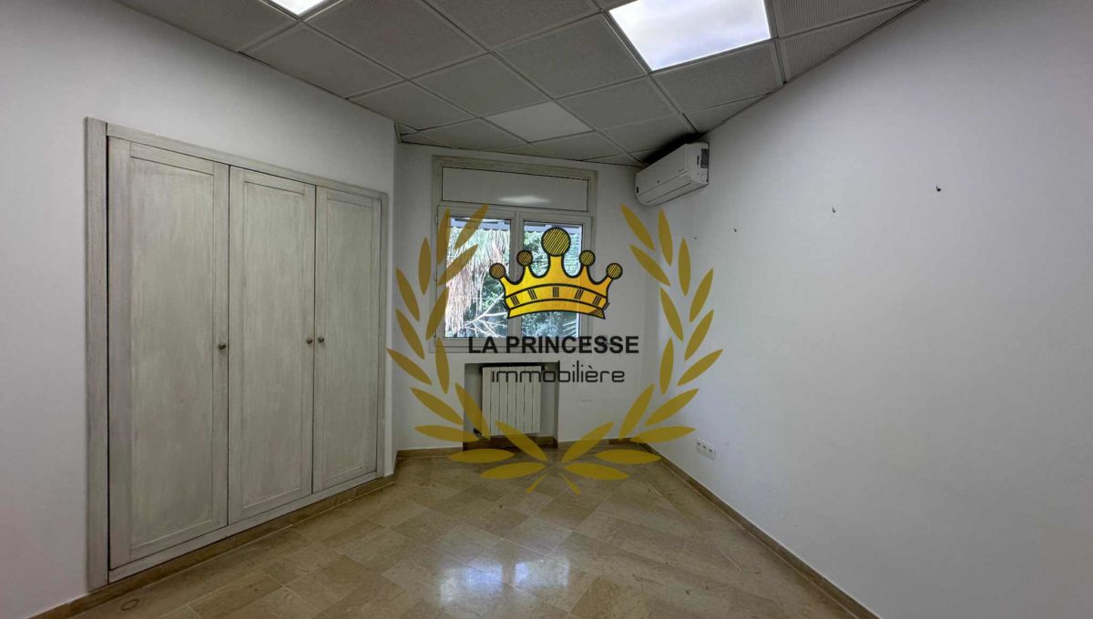 059ea879-3494-4455-ab0c-4043ea995c14